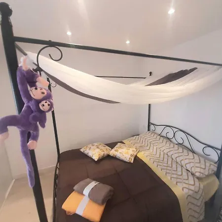 アパート 1 Bedroom Giuly Sea Views In Cristianos ロスクリスティアーノス