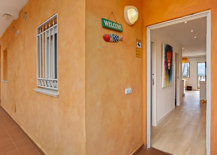 1 Bedroom Giuly Sea Views In Cristianos * Los Cristianos (Tenerife)